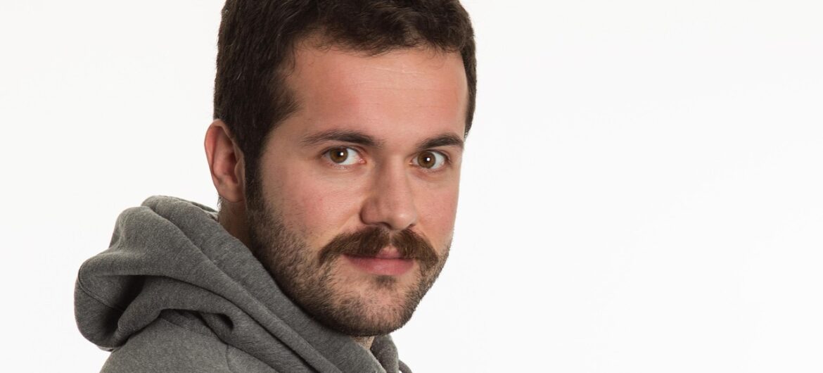 portrait, male, pose, beard, whiskers, youth, natural, eyes, eyebrow, nose, hair, view, handsome, person, people, man, adult, cute, model