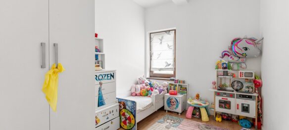 bedroom, bed, interior, children'n room, child, childhood, house, building, design, architecture, modern, luxury, home, real estate, pillow, carpet