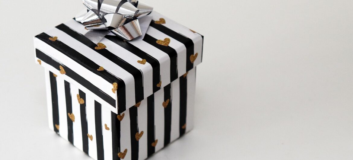 gift, christmas, gift packaging, white, black, stripes, nicholas, christmas gift, birthday present, surprise, package, happy birthday, packaging, silver, give, give away, christmas wallpaper